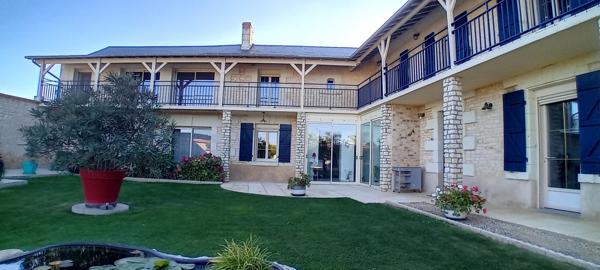 À vendre - Maison de maître, 8 pièces situé à Ceaux-en-Loudun (86200)