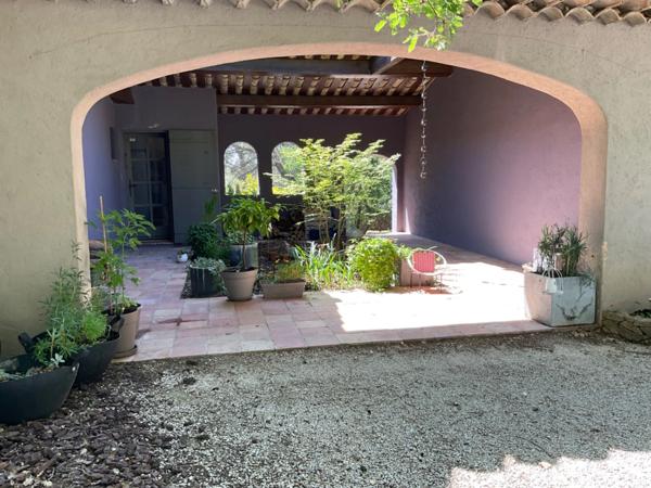 Proprieté  à 20 mns d'Aix en Provence 380m2 habitables