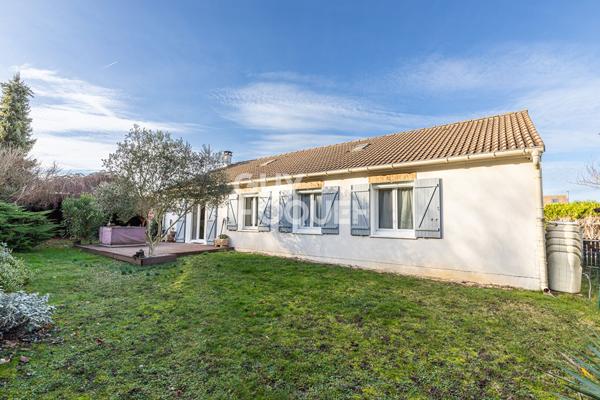 CHARMANTE MAISON DE PLAIN-PIED DE 6 PIECES (108 m²) À SAINT-GERMAIN-LES-CORBEIL