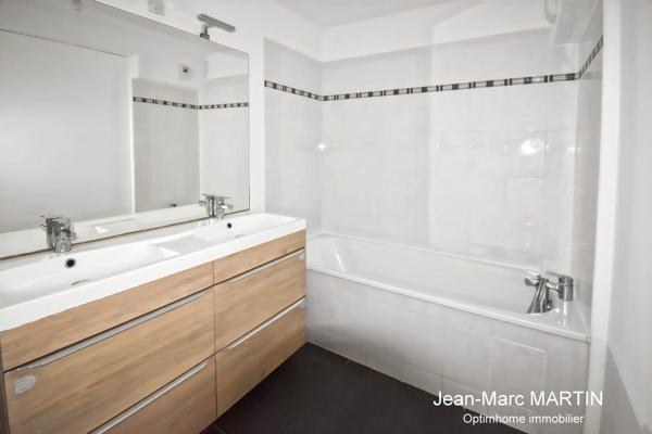 HAUBOURDIN – T3 EN REZ-DE-JARDIN AVEC EXTERIEUR – RESIDENCE RECENTE
