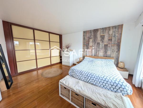 Vaujours Duplex de 111m² avec terrasse de 20m²