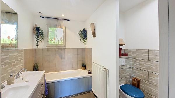 Maison à EQUEMAUVILLE, 14600 - 7 pièces 95m²