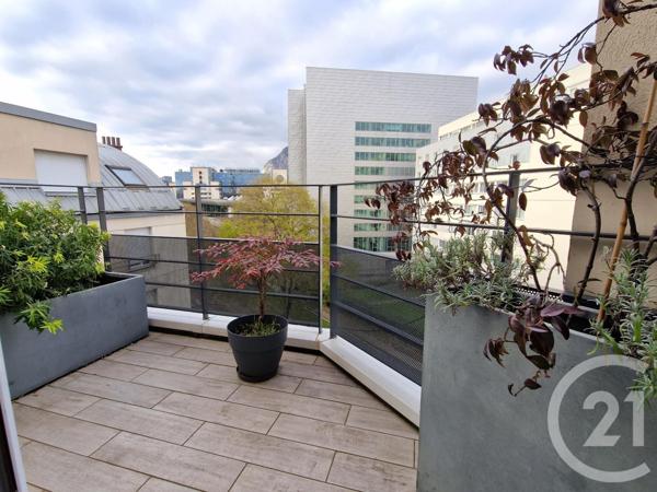 Appartement F4 à vendre  4 pièces - 82,61 m2 GRENOBLE - 38
