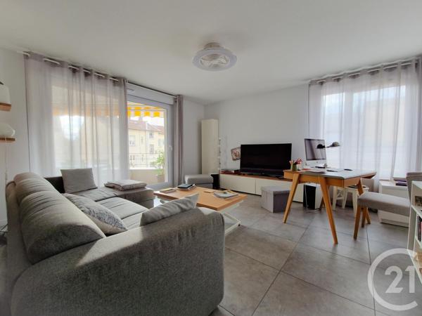 Appartement F4 à vendre  4 pièces - 82,61 m2 GRENOBLE - 38