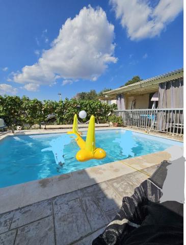 Villa Gonfaron 4 pièces, garage, piscine, jardin 564 m2