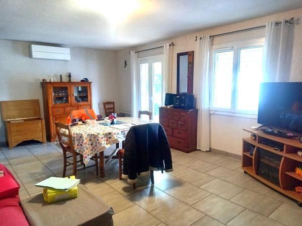 Villa Gonfaron 4 pièces, garage, piscine, jardin 564 m2