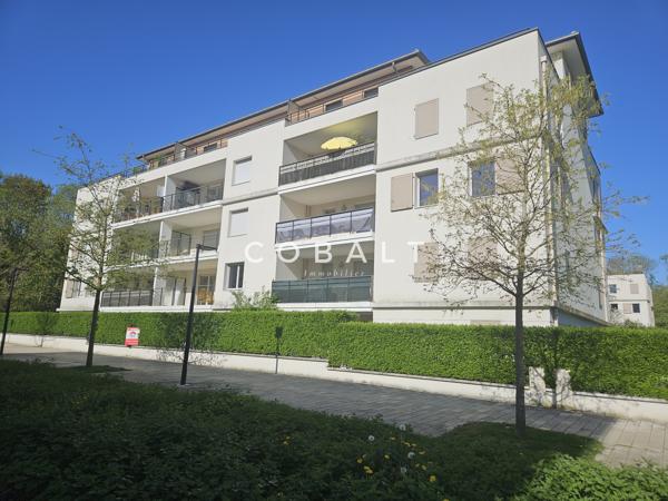 Superbe T3 récent avec grand balcon avec vue sur jardin