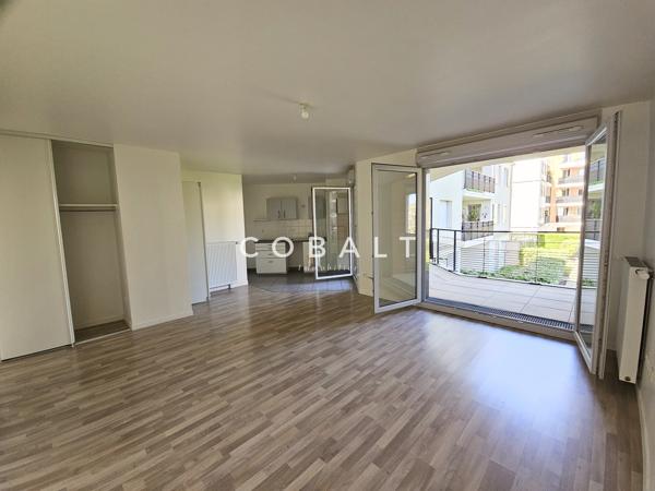 Superbe T3 récent avec grand balcon avec vue sur jardin