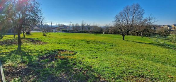 24120 Terrasson : Maison  de plain pieds  sur 4385m² de terrain