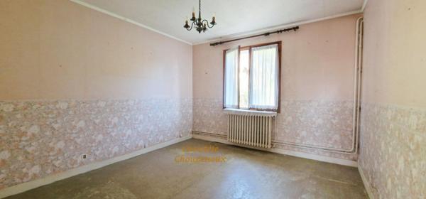 24120 Terrasson : Maison  de plain pieds  sur 4385m² de terrain