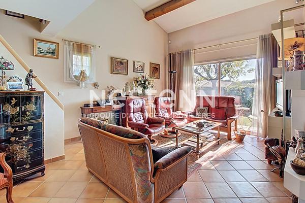 A VENDRE DRAGUIGNAN Maison 3 chambres GARAGE PISCINE