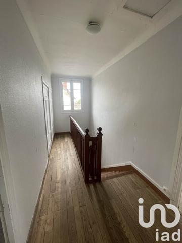 Maison 6 pièces de 138 m² à Saint-Pierre-lès-Nemours (77140)