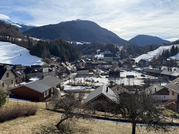 Saint-Pierre-d'Entremont (73670) Chalet à la montagne - Vue panoramique imprenable - 30 mn de Chambéry - St-Pierre d'Entremont (73670 - 38380)