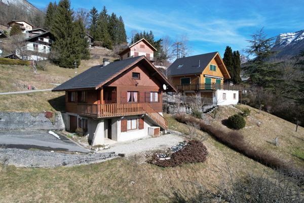 Saint-Pierre-d'Entremont (73670) Chalet à la montagne - Vue panoramique imprenable - 30 mn de Chambéry - St-Pierre d'Entremont (73670 - 38380)