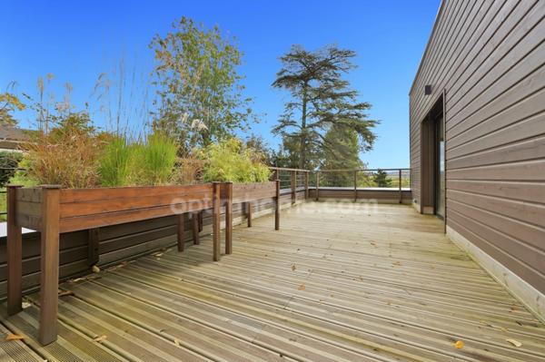 Proche L'ISLE-ADAM (95) - Maison d'architecte d'exception au coeur d'un écrin de verdure