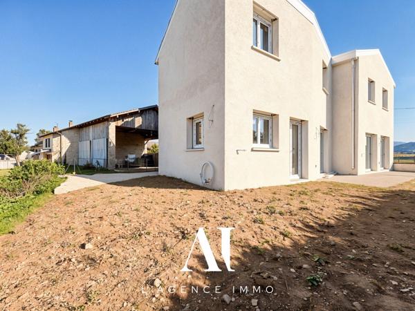 Maison mitoyenne 3 chambres 73,85 m² jardin stationnement Pont-d’Ain 01160