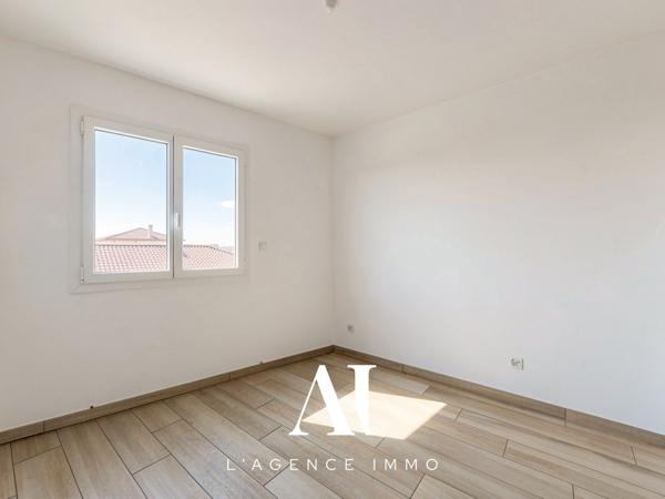 Maison mitoyenne 3 chambres 73,85 m² jardin stationnement Pont-d’Ain 01160