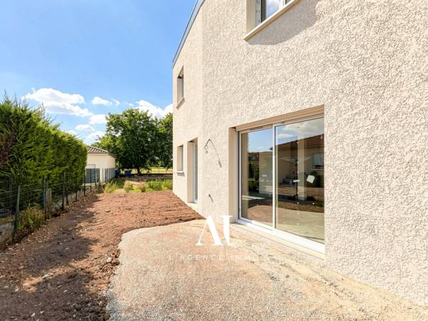 Maison mitoyenne 3 chambres 73,85 m² jardin stationnement Pont-d’Ain 01160