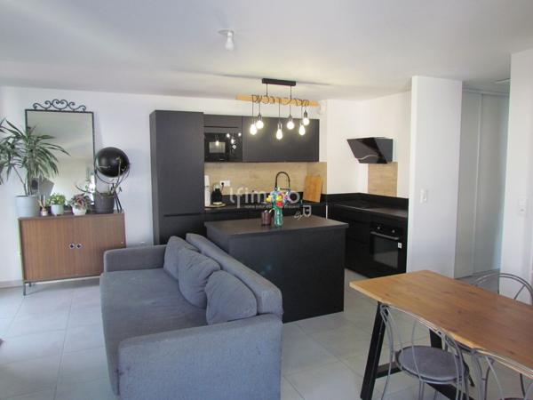 F3 avec une loggia et un garage