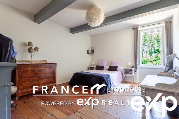 Maison 245 m2 - 7 pièces.