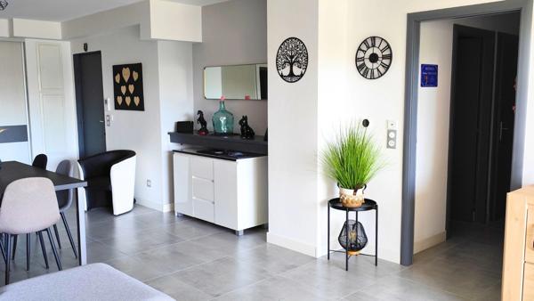 🌳 T3 Standing 78,5m² avec Terrasse Couverte, Pièce de vie 39m² & Grand Garage – Montélimar Sud  (26)