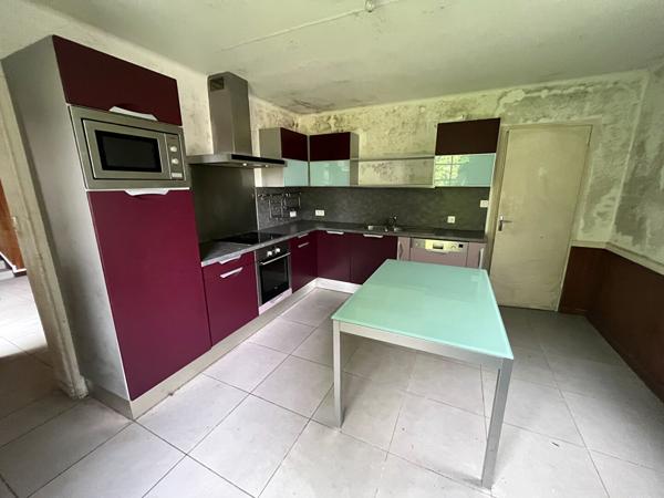 A vendre, ensemble immobilier à Merdrignac axe RN164