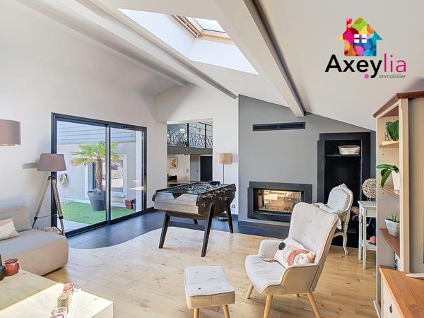 Roanne (42300) A VENDRE - ROANNE - LOFT AVEC TERRASSE SANS VIS-À-VIS ET GARAGE