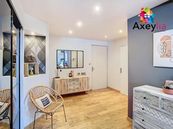 Roanne (42300) A VENDRE - ROANNE - LOFT AVEC TERRASSE SANS VIS-À-VIS ET GARAGE