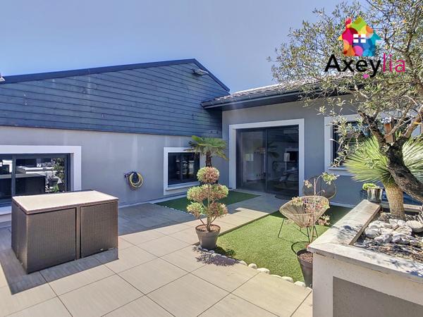 Roanne (42300) A VENDRE - ROANNE - LOFT AVEC TERRASSE SANS VIS-À-VIS ET GARAGE