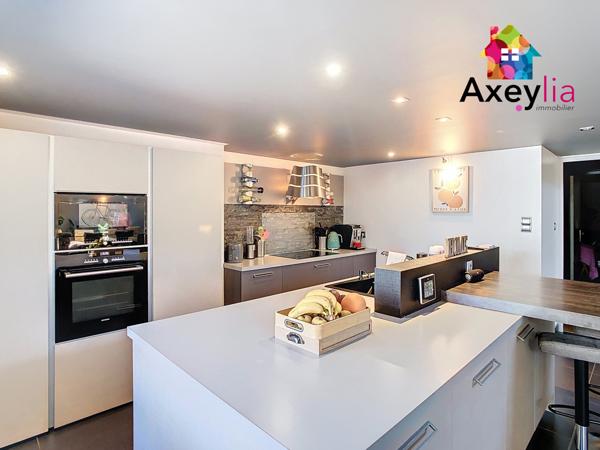 Roanne (42300) A VENDRE - ROANNE - LOFT AVEC TERRASSE SANS VIS-À-VIS ET GARAGE