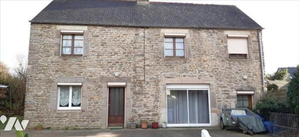 MAISON EN PIERRES STE CROIX HAGUE TROIS CHAMBRES + GARAGES + DEPENDANCE + JARDIN AUTOUR