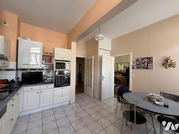 AMIENS, Henriville, appartement de type 4 avec place de parking dans une résidence de standing