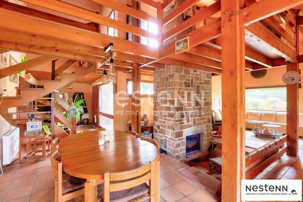 Charmante maison d'architecte sur un superbe terrain de 1,2 hectare à Plémet