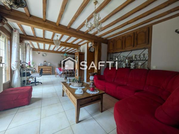 Benjamin Marcouiller vous propose : Maison 5 pièces.