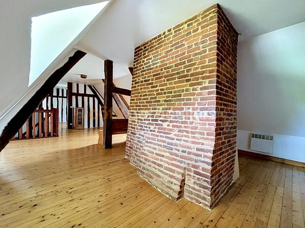 Vente
                Demeure de Prestige285 m² - 11 Pièces -
                    BOURG ACHARD (27310)