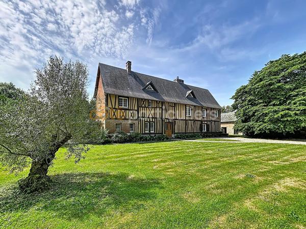 Vente
                Demeure de Prestige285 m² - 11 Pièces -
                    BOURG ACHARD (27310)