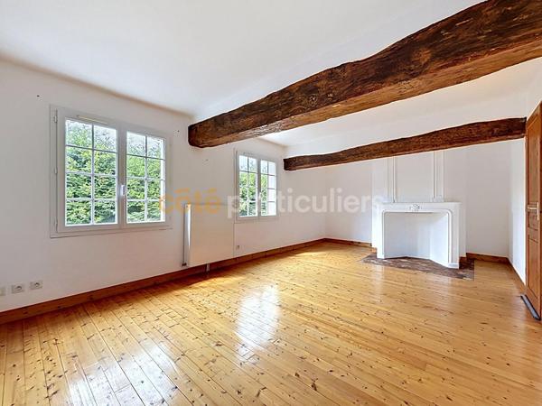 Vente
                Demeure de Prestige285 m² - 11 Pièces -
                    BOURG ACHARD (27310)