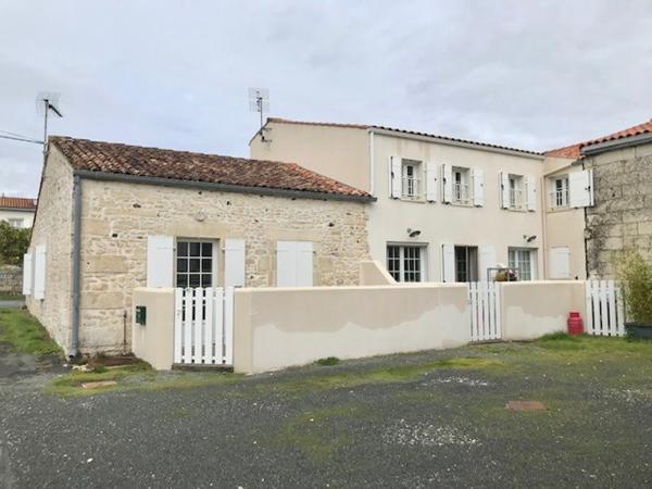 Immeuble à vendre |  Chaniers |  234 m²