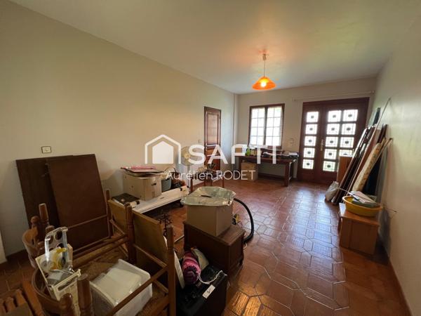 Charmante Maison, grand potentiel.