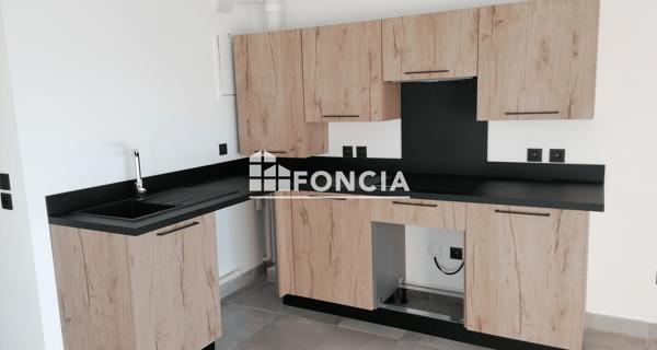 Location Appartement 3 pièces 69.32 m² - Montfavet 84140