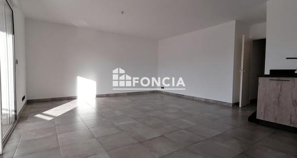 Location Appartement 3 pièces 69.32 m² - Montfavet 84140