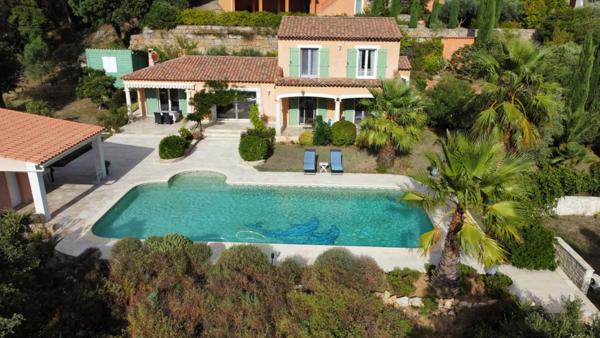 Magnifique villa avec piscine et poolhouse sur un terrain de 2.900 m²