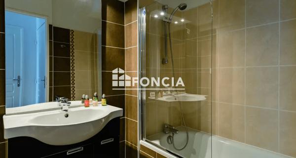 À vendre Appartement 3 pièces 49.02 m² - Six-fours-les-plages 83140