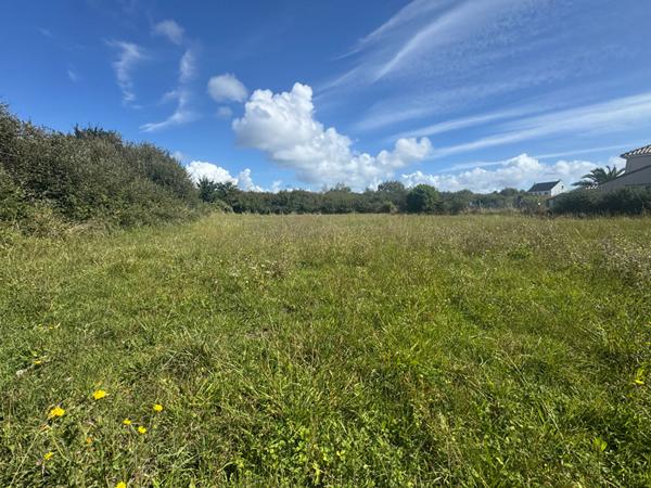 Superbe terrain constructible idéalement situé à Camaret sur Mer