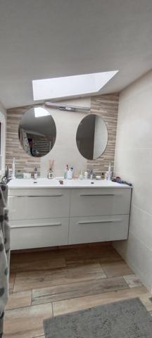 LONGERE A 5MN DE CHOLET