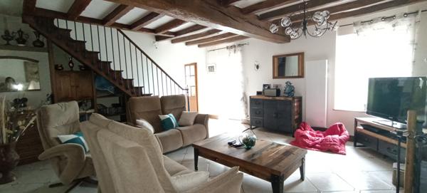 LONGERE A 5MN DE CHOLET