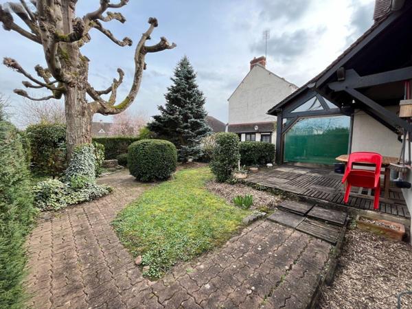 Maison individuelle à vendre à Châteauroux dans l'Indre (36000), ref : 36004/337