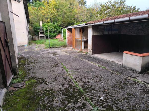 Maison de caractère type immeuble de 220m2 environ