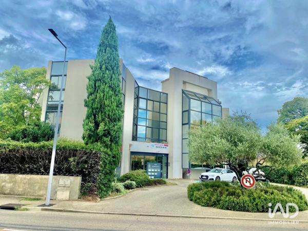 Location local d’activité 97 m² Pierrelatte