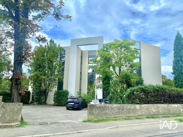 Location local d’activité 97 m² Pierrelatte